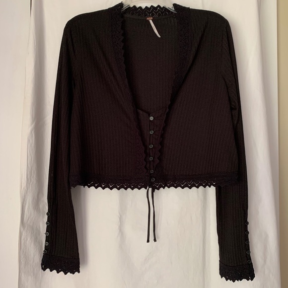 Free People Tops - Free People black 'Third Date' long sleeved cropped top